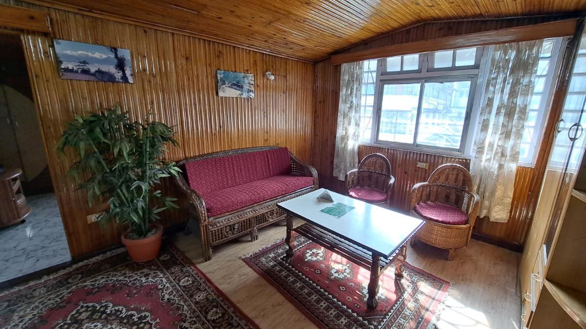 Yuma D Homestay - Housity