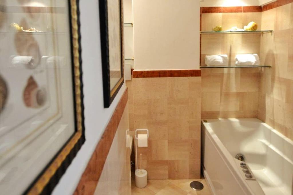 CASA GADEAMUS via le botteghe 12 - Housity