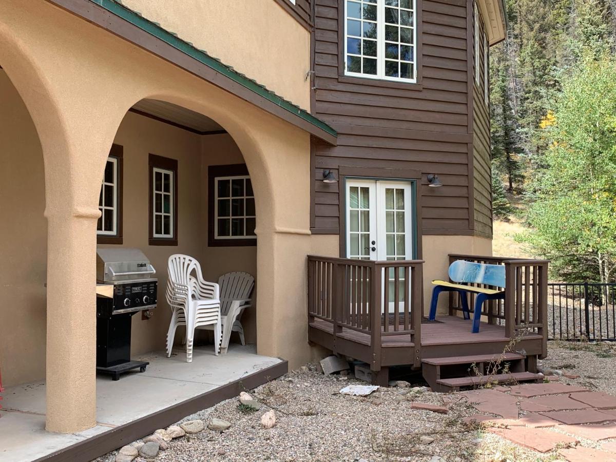 Brown Bear Lodge - - Housity