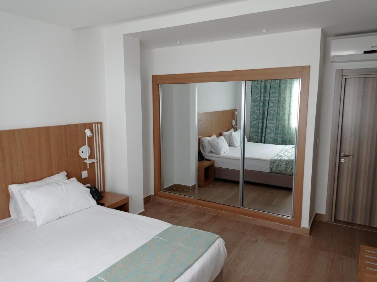 Hotel Delphin-Nouadhibou - Hizvo