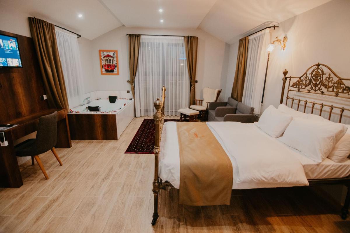 Copper House - Hizvo
