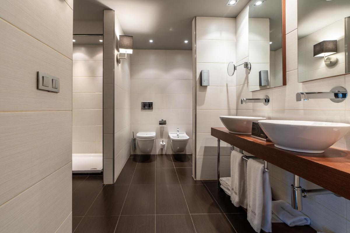 Un baño de Hotel La Trufa Negra