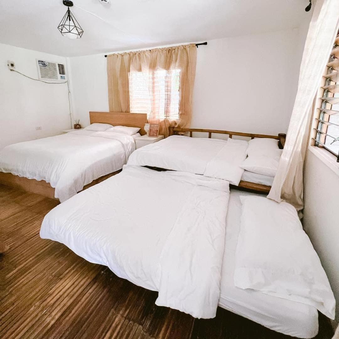 Semerad Farm - Housity
