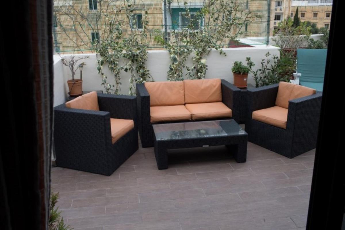 Lovely penthouse with private Sun Terrace - Housity