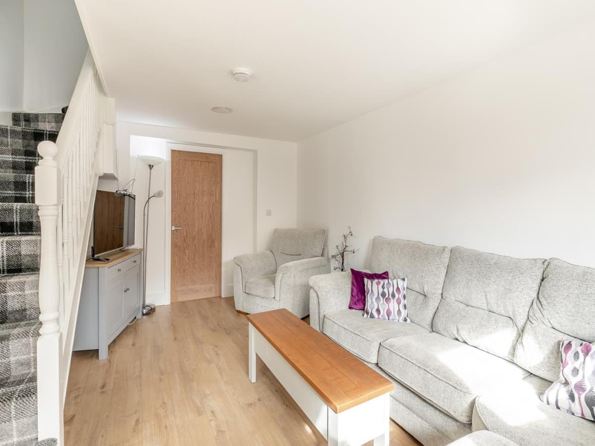 Cottage 3 - Stunning Three Bed Cottage - Housity