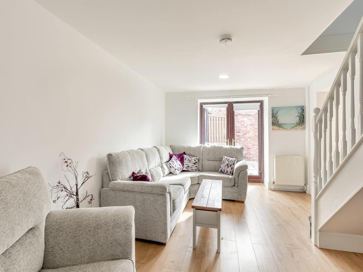 Cottage 3 - Stunning Three Bed Cottage - Housity