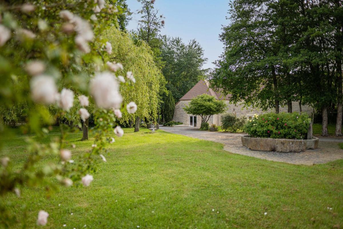 Domaine De La Tour - Housity