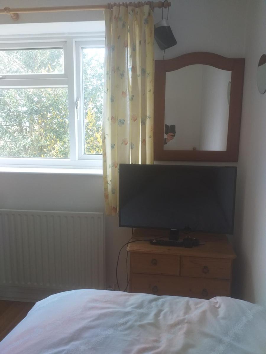 Large double room or single room with shared bathroom - Housity