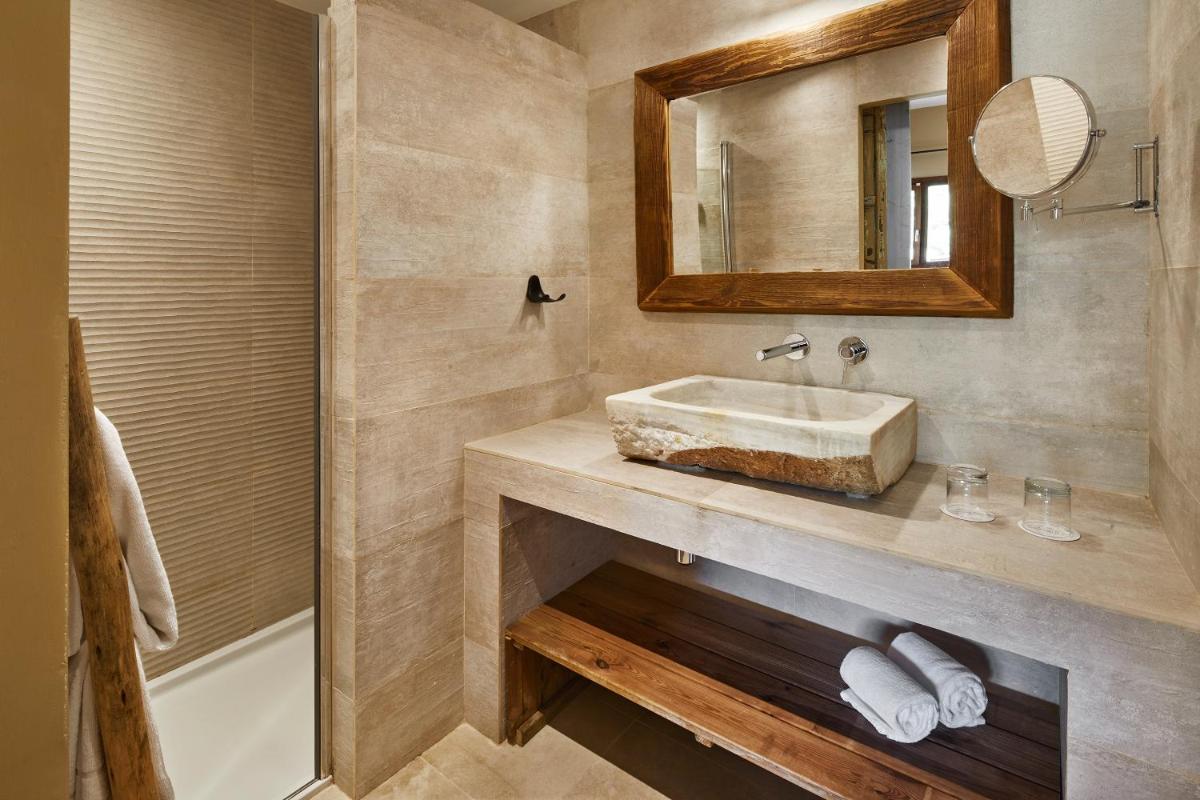 Un baño de Mas Salagros EcoResort & SPA