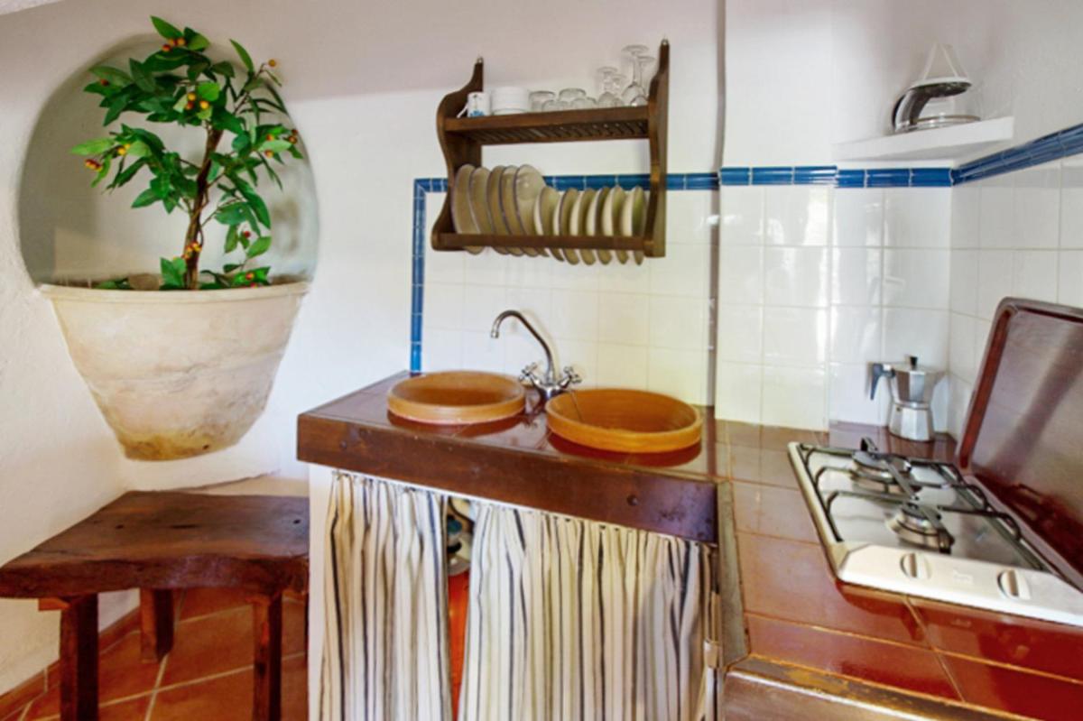 Charming House in Petra with Garden and Shared Pool - Housity