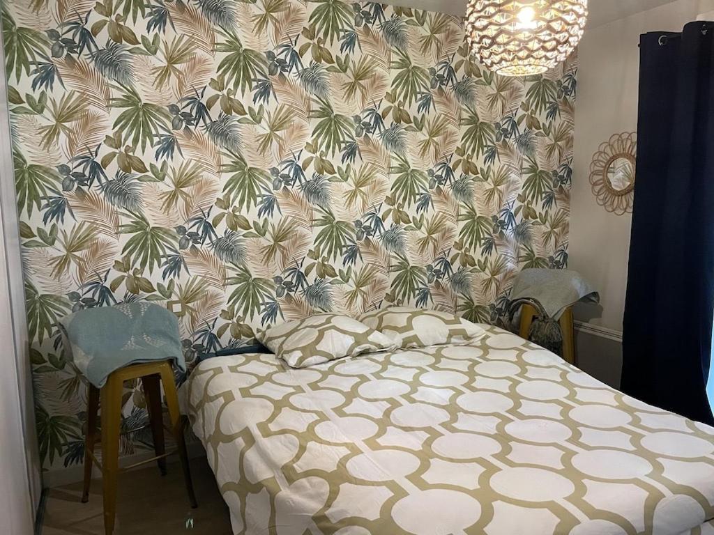 Suitetrails - STUDIO de Charme, CITY BED, LA ROCHELLE