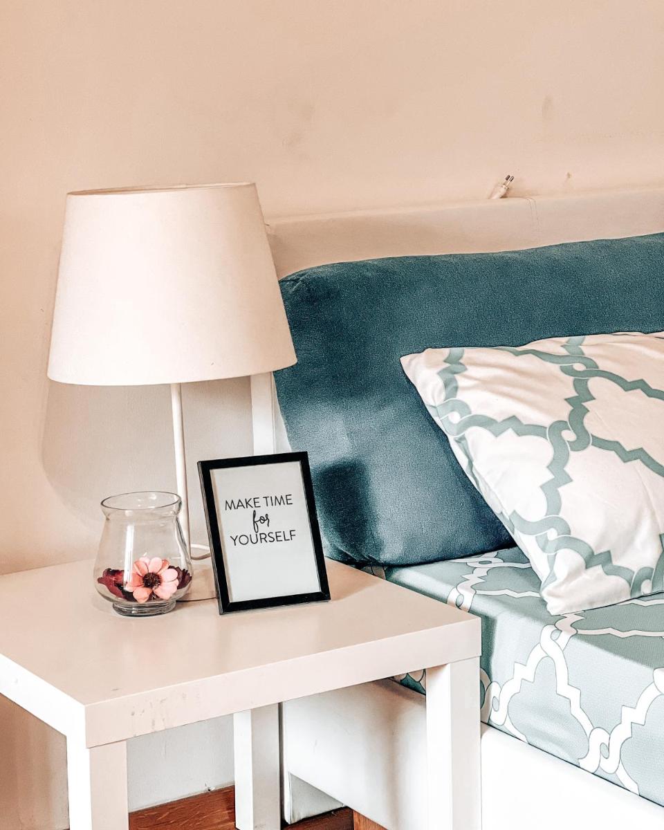 He-Ra apartment 6 with Free Netflix - Housity