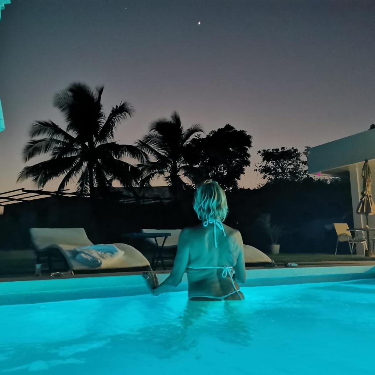 Ocean Breeze Cove - Luxury Retreat - Housity