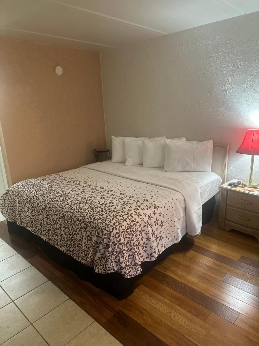 THE FLORIDIAN INN - Housity