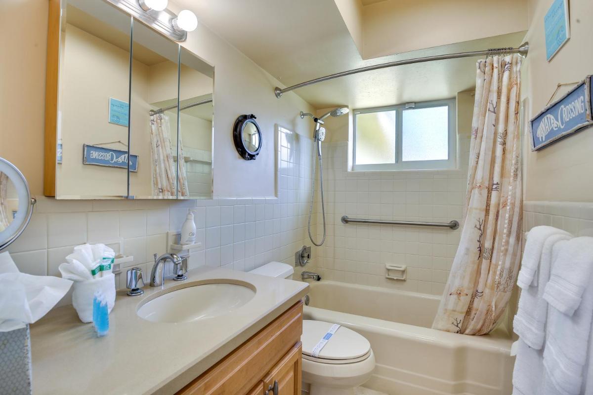 Hollywood Vacation Rental about 4 Miles to the Beach - Housity