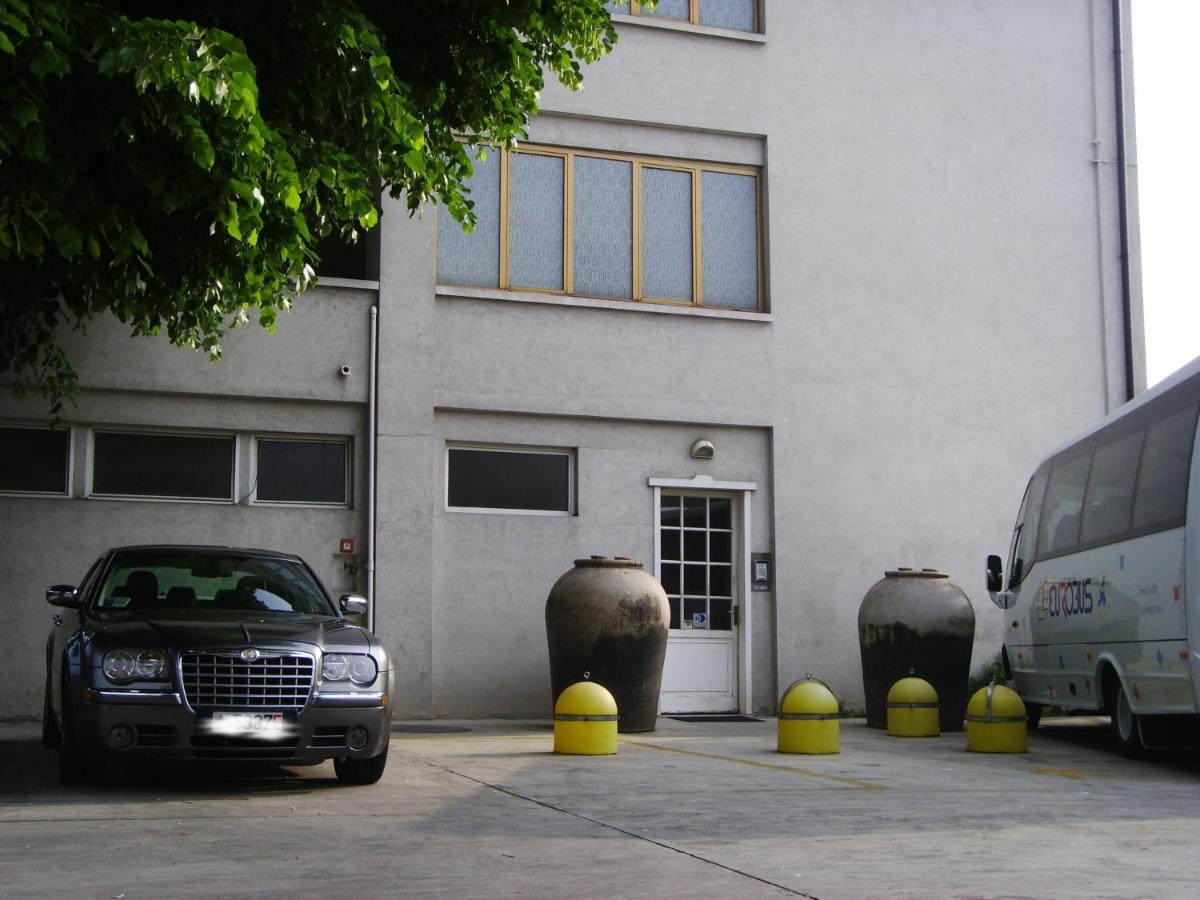 Hotel Post - Hizvo