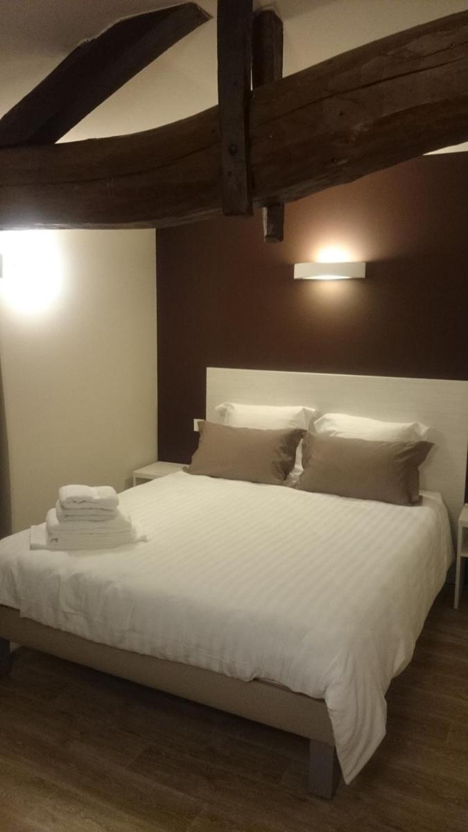 Hôtel Restaurant Carpe Diem - Housity