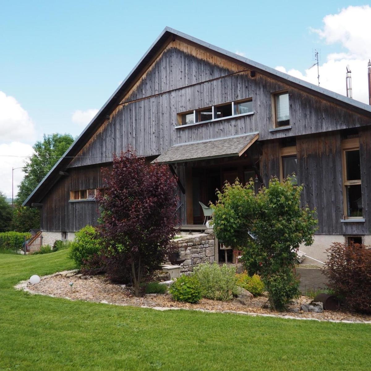 Gite Le Cerneux Haut Doubs - Housity