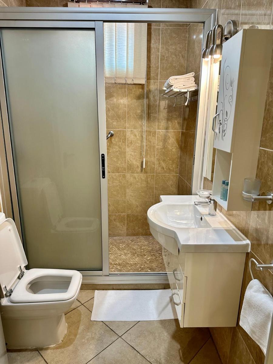 Hotel Fatima - Housity