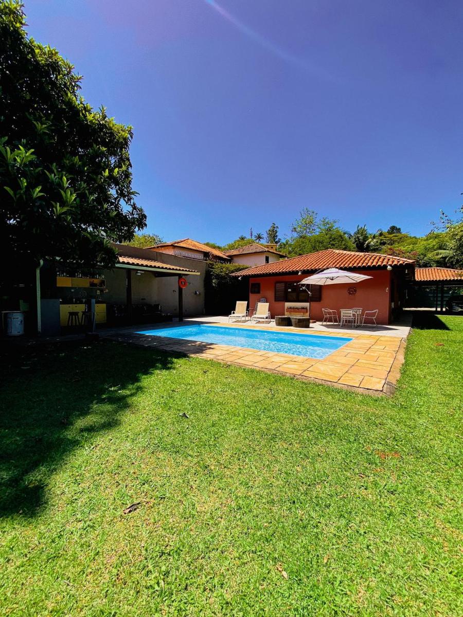 Excelente casa térrea na Granja Viana - Housity