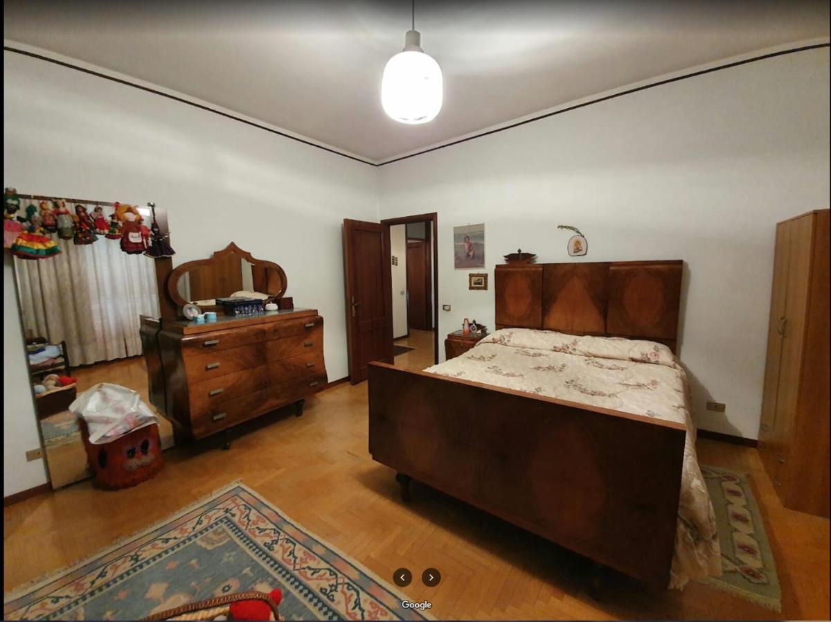 Affittacamere Villa Sofia con uso cucina e ampio giardino - Housity