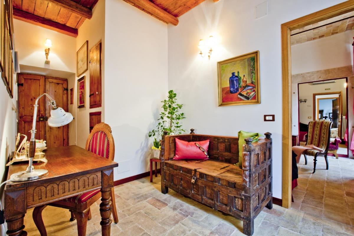 B&B Il Marchese Del Grillo - Housity