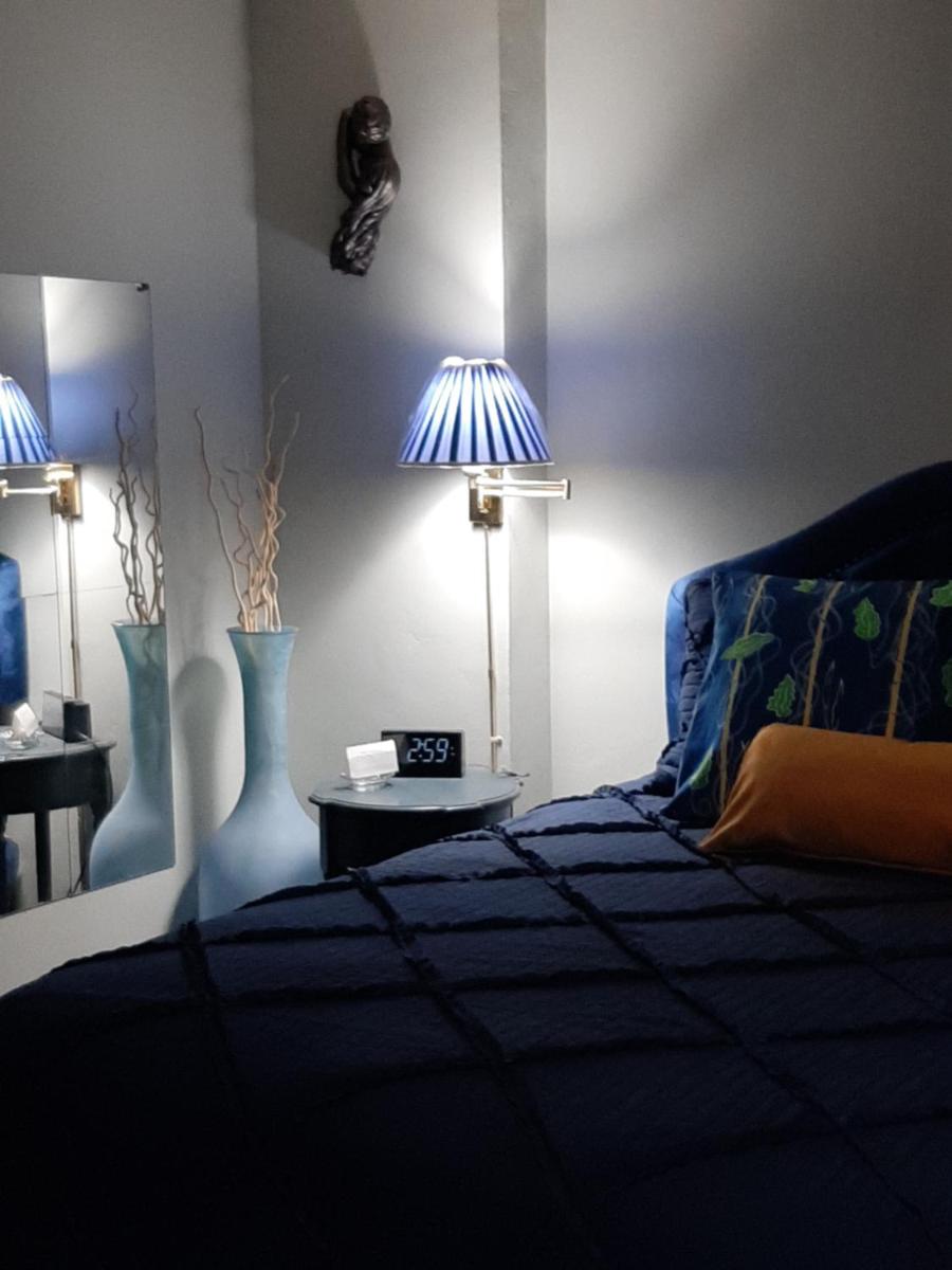 THE NEW STAR MOTEL - 1950s Extended-Stay Lodging and Retreat Center - Housity