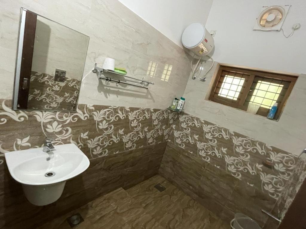 kothethu riverside homestay - Housity