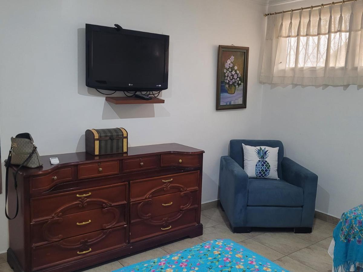 Albatros Apartments - Housity