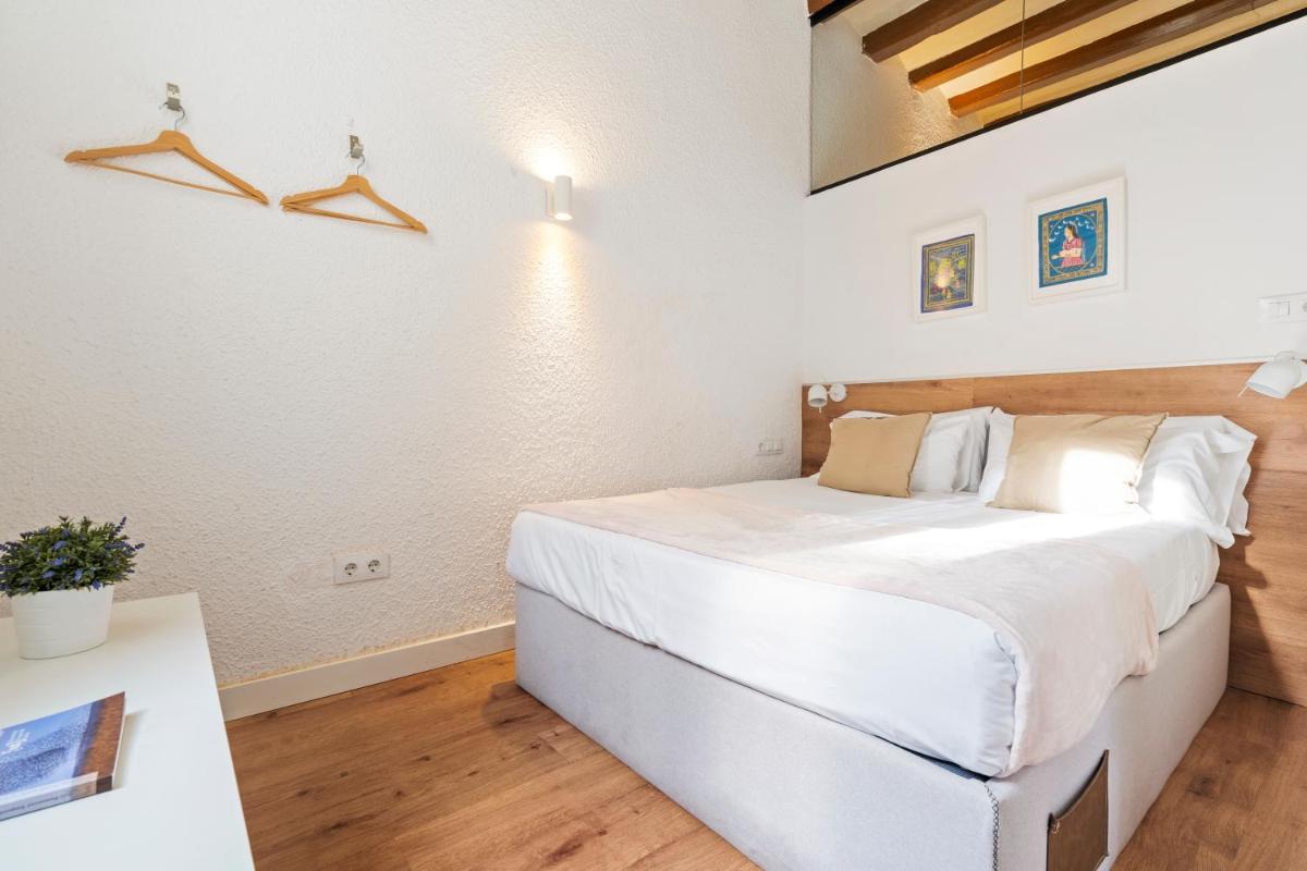 Flateli Borrell - Housity