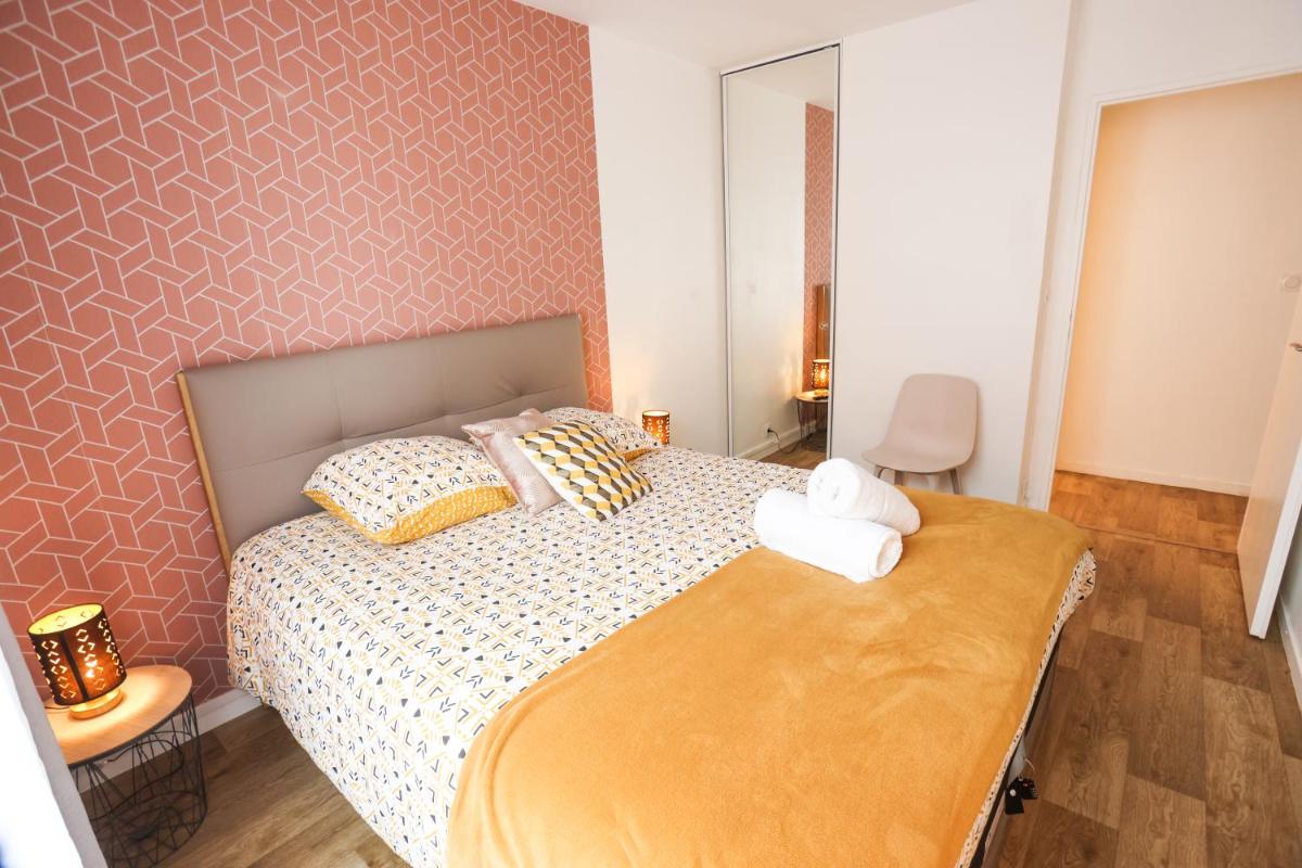 3 Lys Orleans Downtown, free secure parking - Hizvo