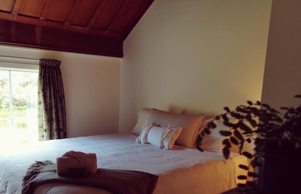 Suitetrails - The Gisborne Club - Boutique accommodation
