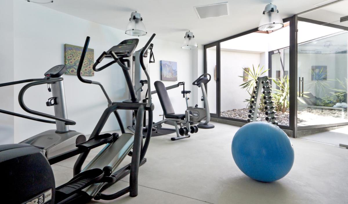 Gimnasio o instalaciones de fitness de Sa Cabana Hotel & Spa - Adults Only