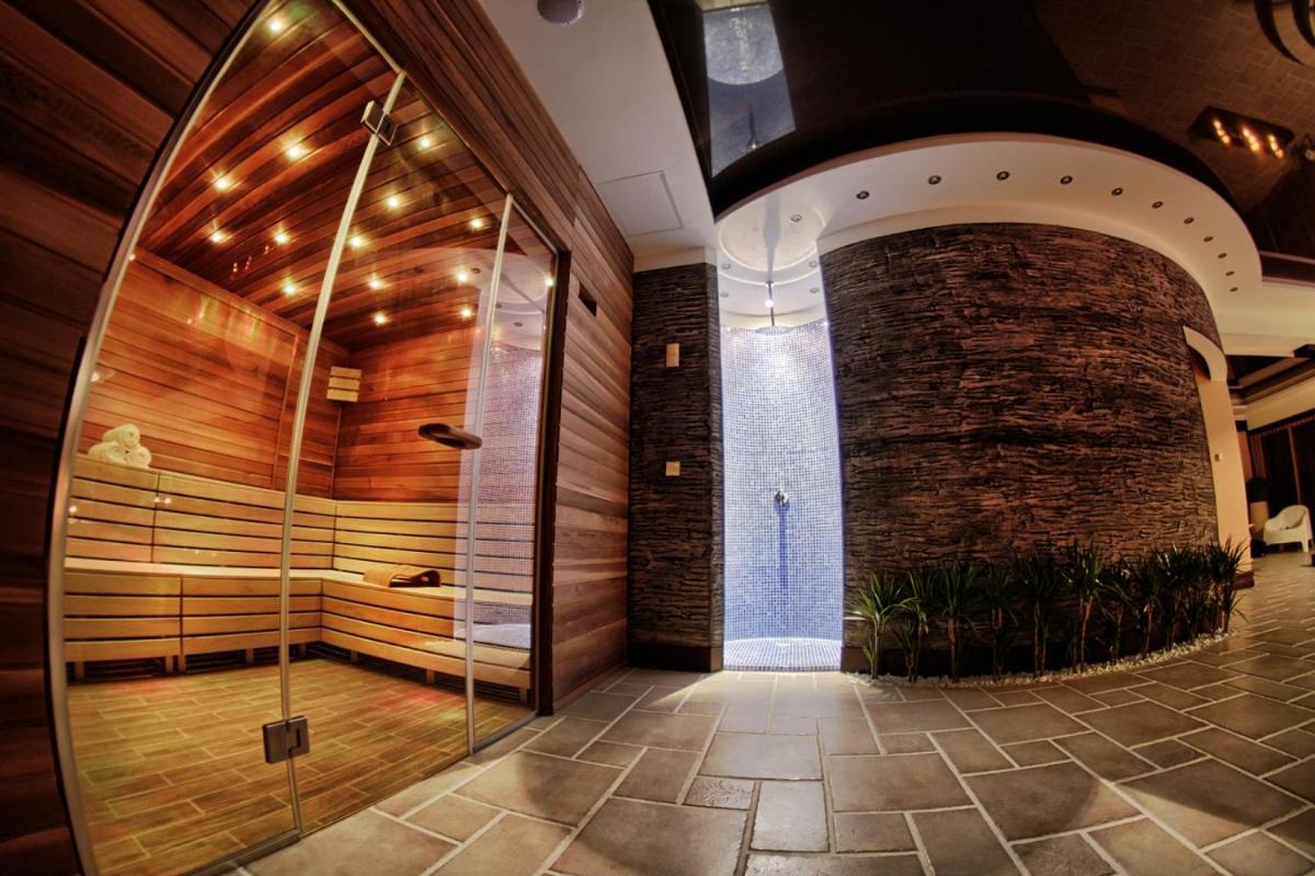 The Amber Business & Spa Hotel - Housity