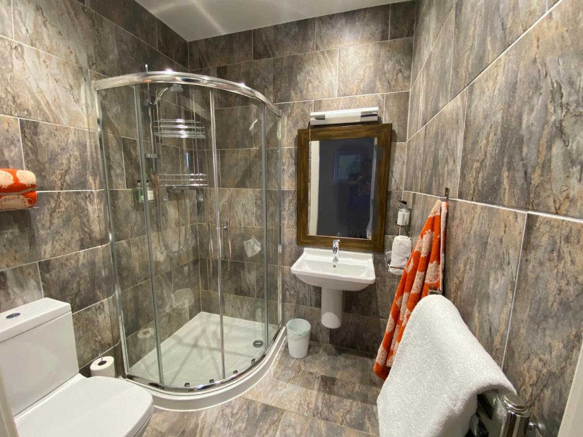 The Lodge at Muir Estate - Housity