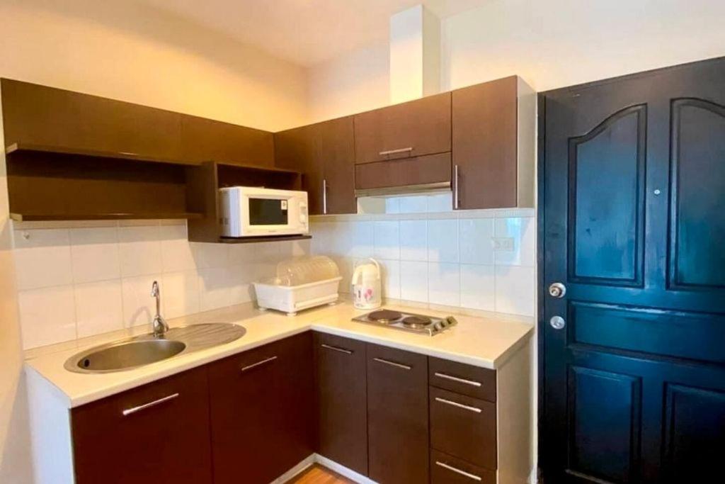 Best Location in Patong Near Seafood Market - Housity