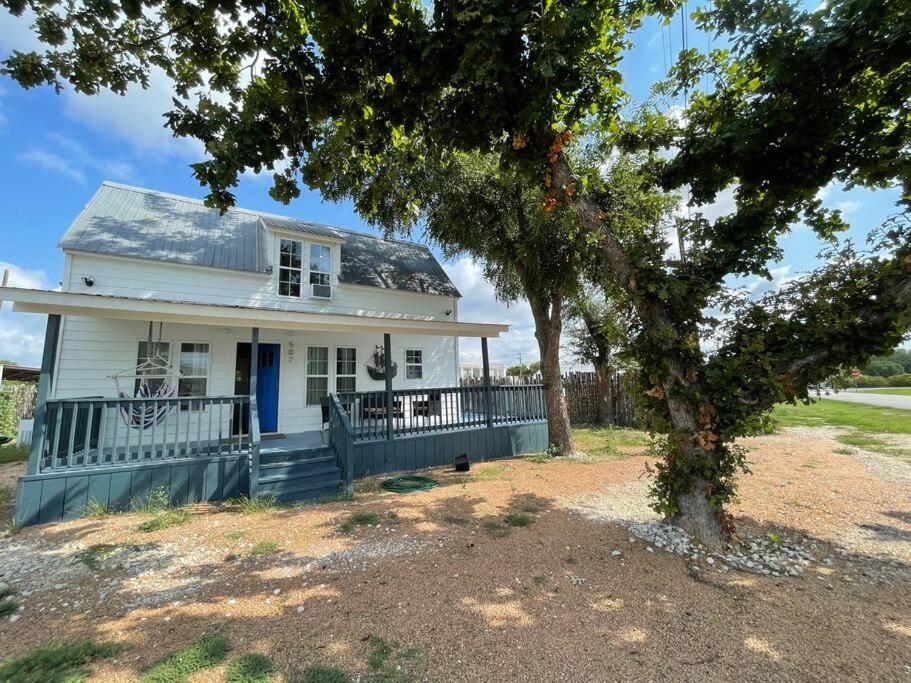 The Paddock House at Blanco Texas - Housity