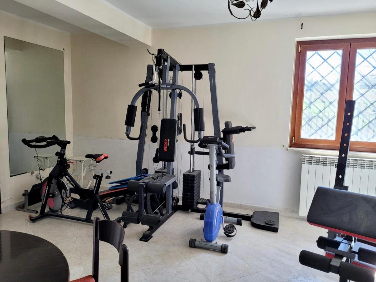 Immaculate 4-Bed House in Cassino Villa Aurora - Housity