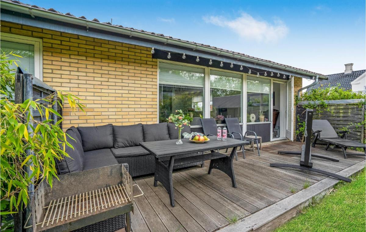 4 Bedroom Lovely Home In Frederikshavn - Housity