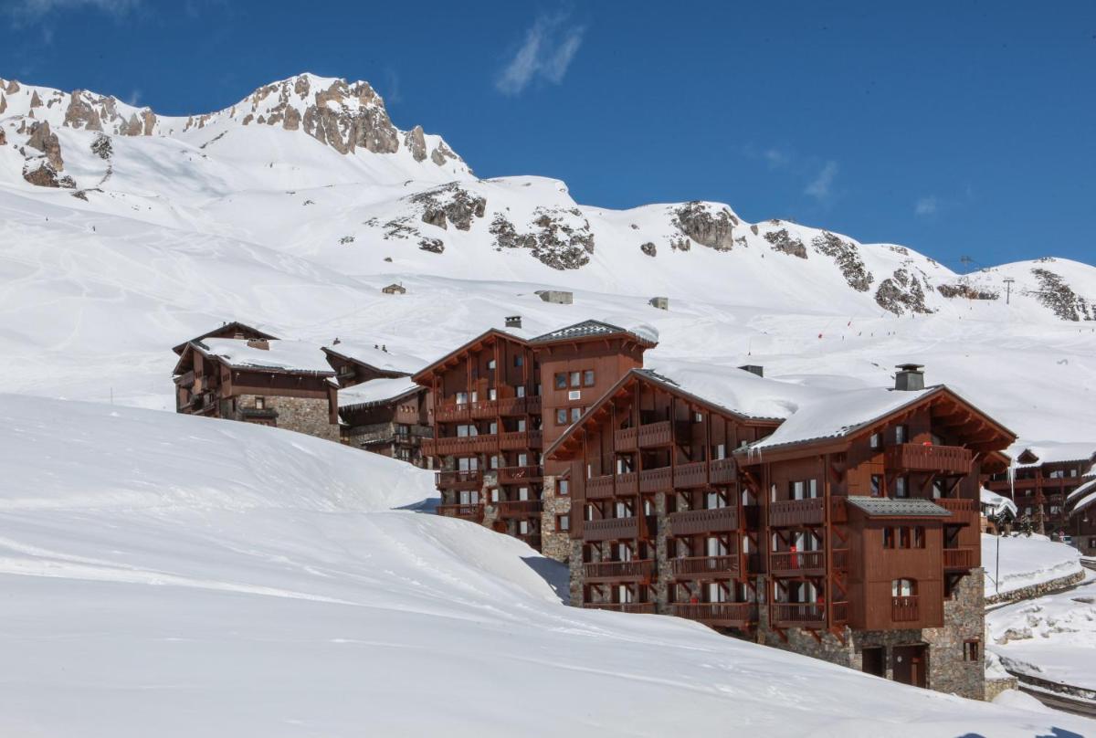 L'établissement Résidences Village Montana by Les Etincelles en hiver