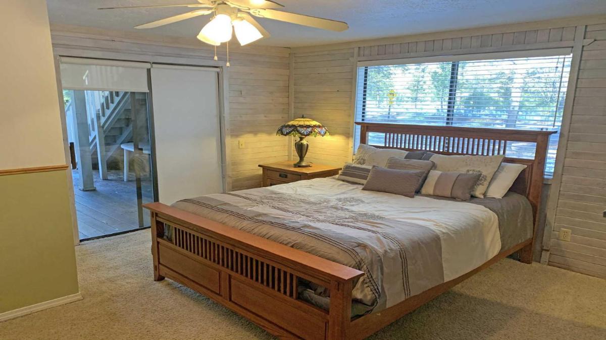 Lark - 14 - Housity