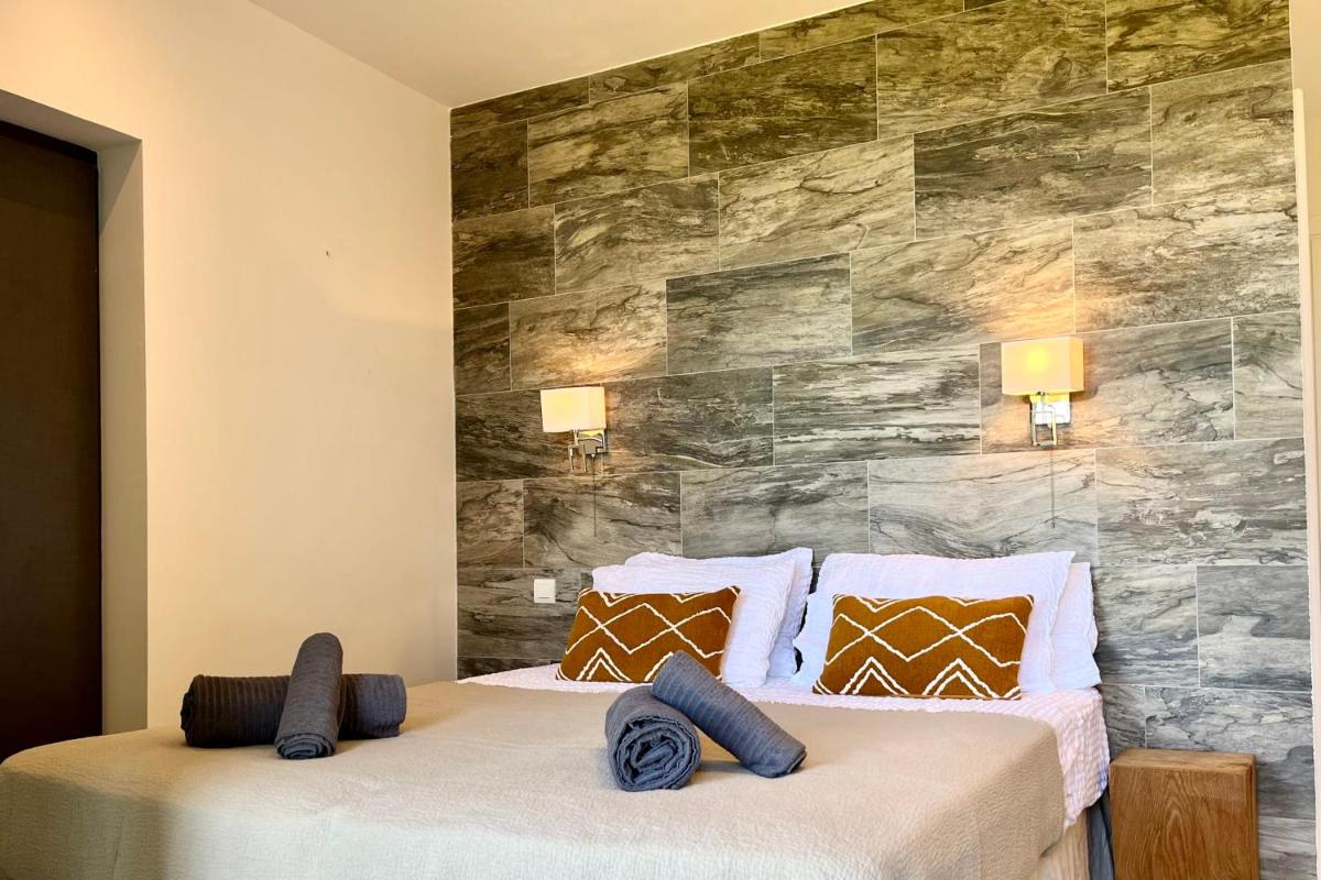 Adorable chambre vue mer et vue citadelle exceptionnelle piscine - Housity
