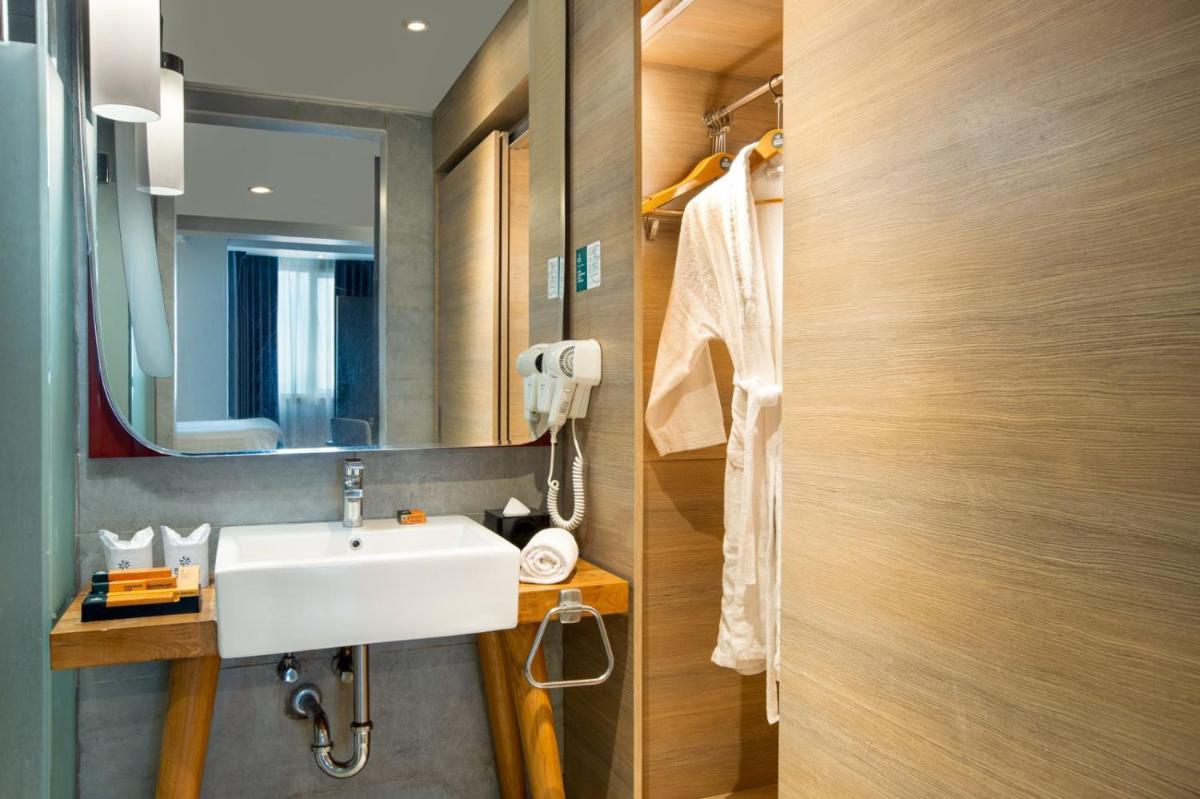 Malyabhara Hotel - formerly Ibis Malioboro - Housity