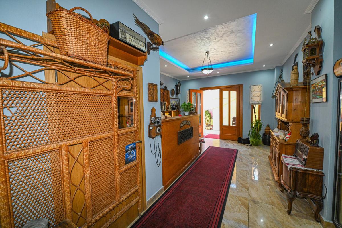 Hotel Epoka - Housity