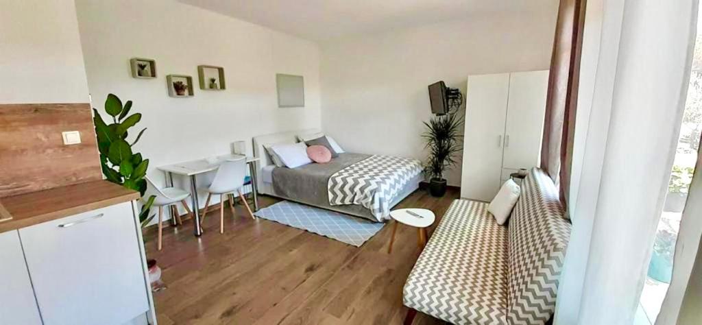 Studio Bianca - studio with terrace near the sea - Housity