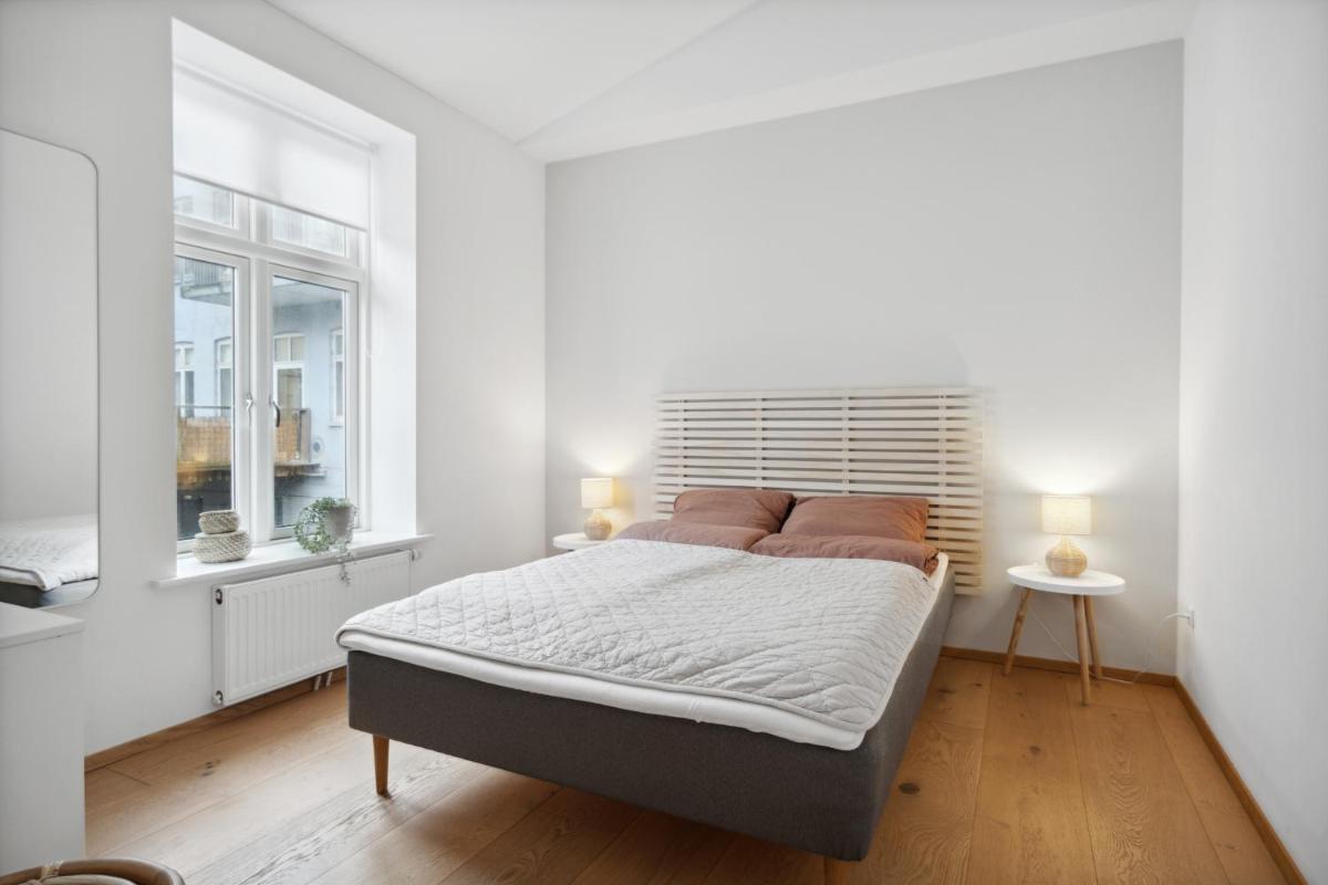 Central 3-bedroom apartment with huge terrace, including queen size beds - Housity