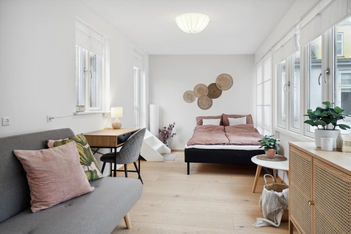 Central 3-bedroom apartment with huge terrace, including queen size beds - Housity