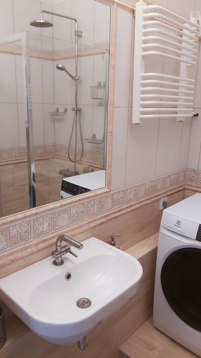 Apartament Trzy Pokoje - Housity