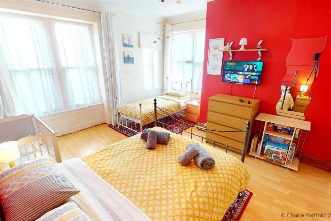 WOOLACOMBE HIBISCUS 2 Bedrooms - Housity