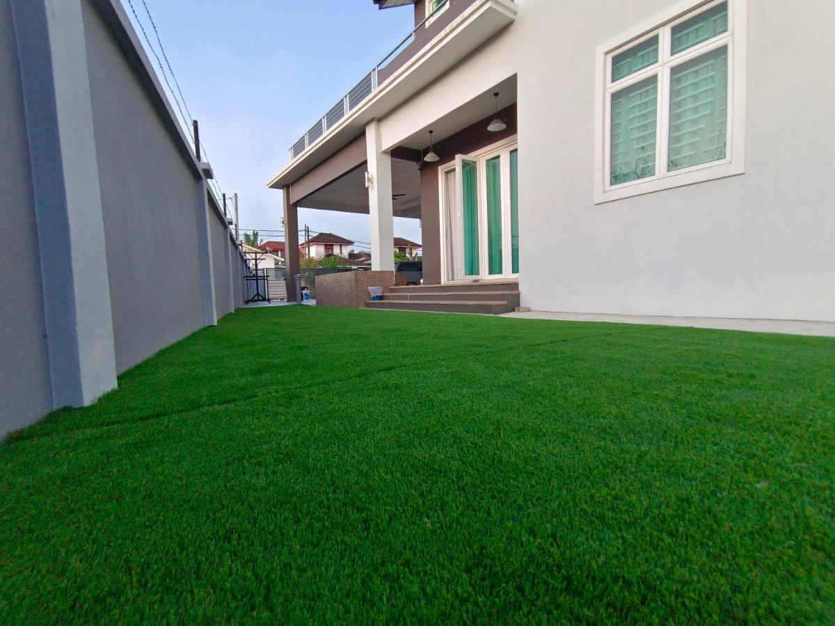 LUXURY Modern House Kubang Kerian UNIFI 4 Bedrooms - Housity